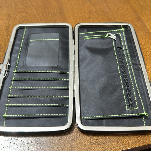 Daffy Duck women’s walletwomen’s wallet - Picture 3 of 3